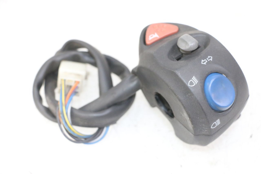 photo de LEFT SWITCH PEUGEOT ELYSTAR 125 (2002 - 2007)