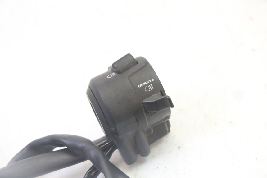 photo de LEFT HANDLEBAR SWITCH HONDA FES S-WING SWING ABS 125 (2007 - 2015)
