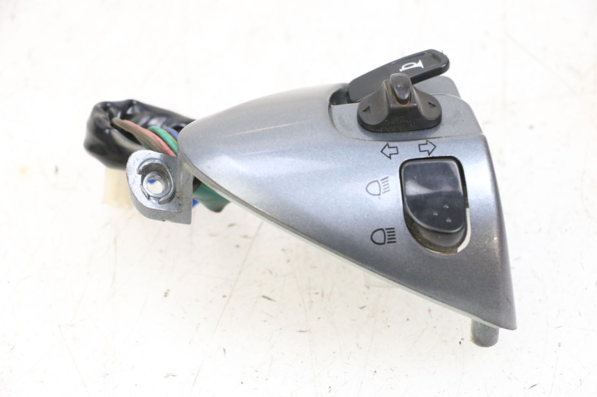 photo de LEFT SWITCH MBK FLAME X 125 (2007 - 2016) - Technical close-up