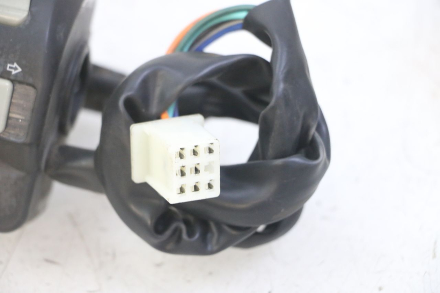 photo de LEFT SWITCH VENESI FLY RETRO 4T 50 (2020 - 2025)