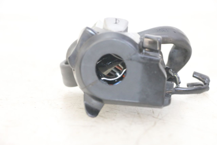 photo de LEFT SWITCH HONDA FORZA ABS 300 (2013 - 2019)