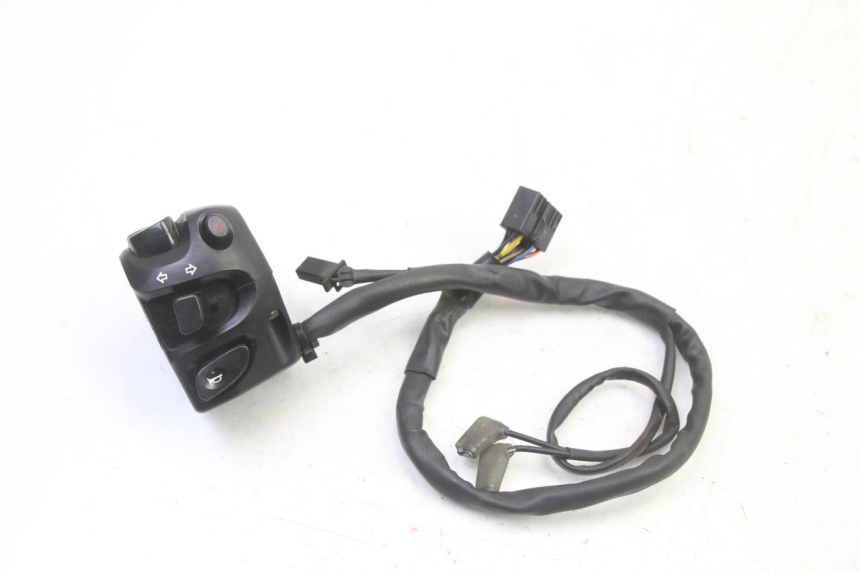 photo de LEFT SWITCH YAMAHA FZ6 FAZER S2 600 (2007 - 2011)