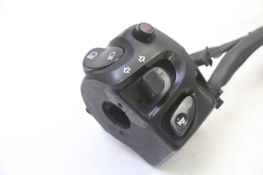 photo de LEFT SWITCH YAMAHA FZ6 FAZER S2 600 (2007 - 2011)