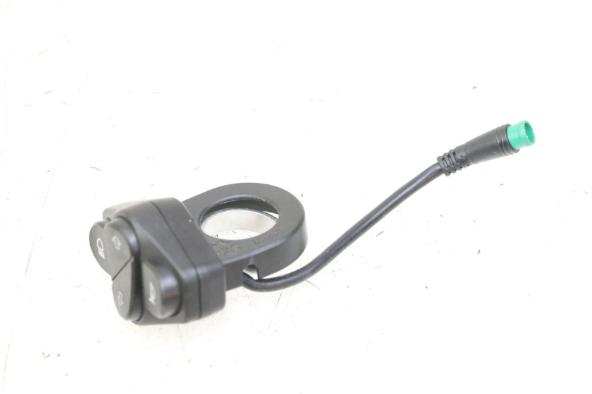 photo de LEFT SWITCH KUKIRIN G2 MASTER 1