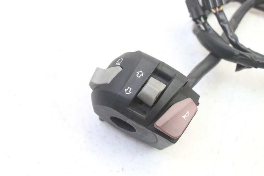 photo de LEFT SWITCH BMW G310 R 310 (2016 - 2020)