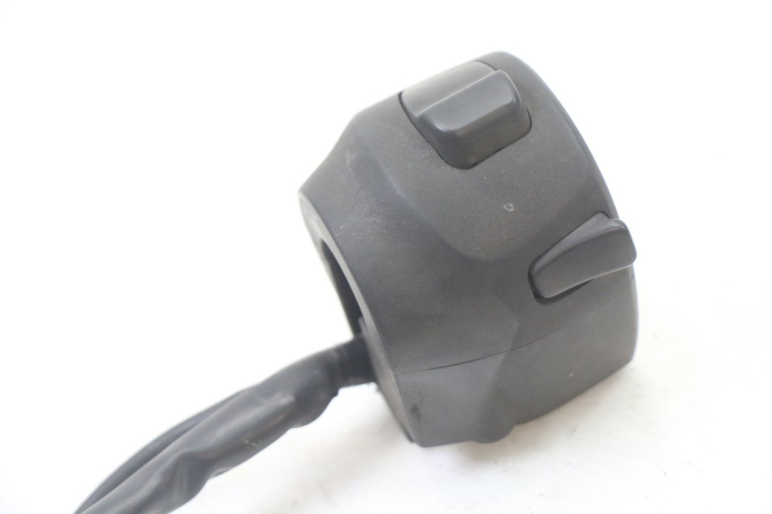 photo de LEFT SWITCH GILERA NEXUS 300 (2008 - 2013)