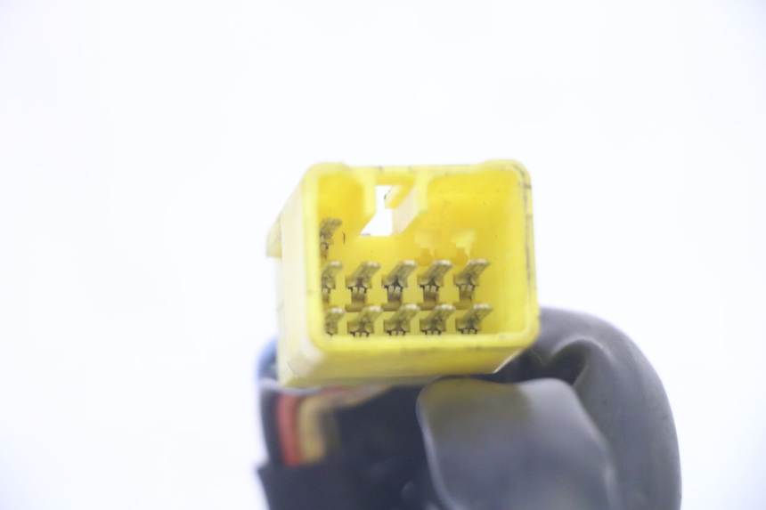 photo de LEFT SWITCH SUZUKI GSF N BANDIT 600 (1996 - 1999) - Fixing points details