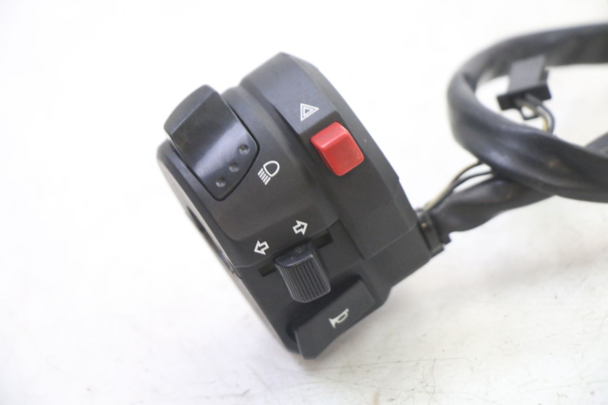 photo de LEFT SWITCH SUZUKI GSR 750 (2011 - 2017)