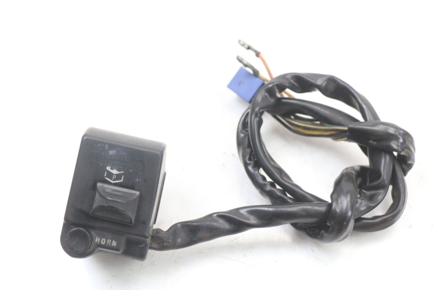 photo de LEFT SWITCH SUZUKI GSX E 250 (1982 - 1983)