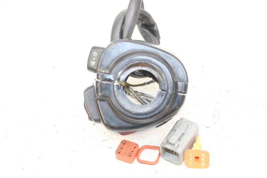 photo de LEFT SWITCH HARLEY DAVIDSON SPORTSTER XL CUSTOM 1200 (2003 - 2004)