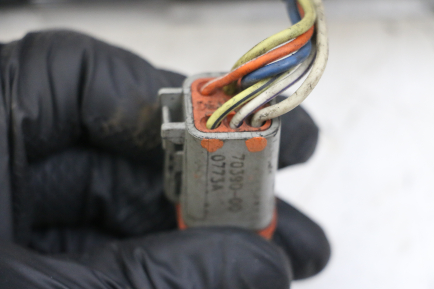 photo de LEFT SWITCH HARLEY DAVIDSON SPORTSTER XL CUSTOM 1200 (2003 - 2004)