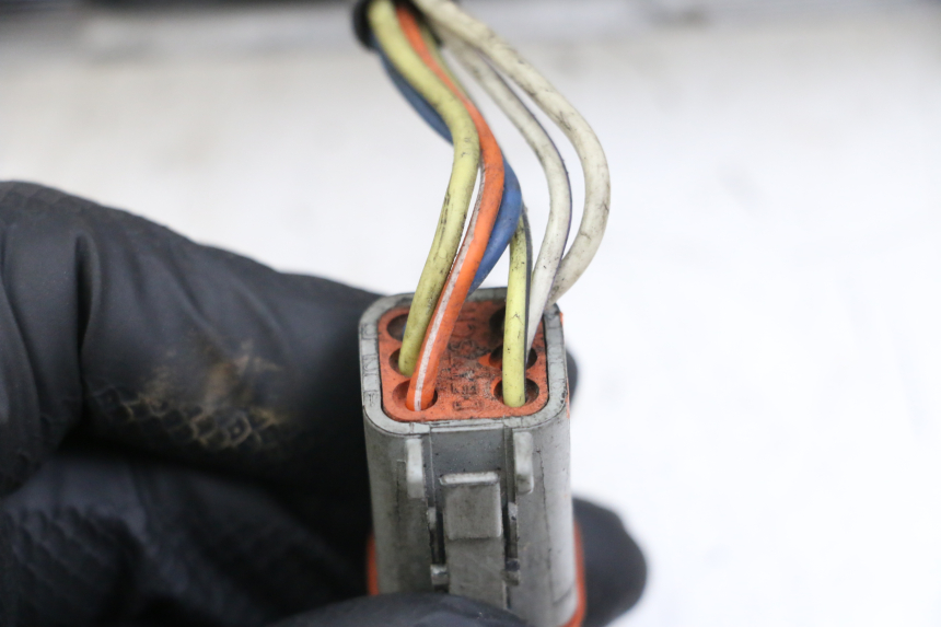 photo de LEFT SWITCH HARLEY DAVIDSON SPORTSTER XL CUSTOM 1200 (2003 - 2004)
