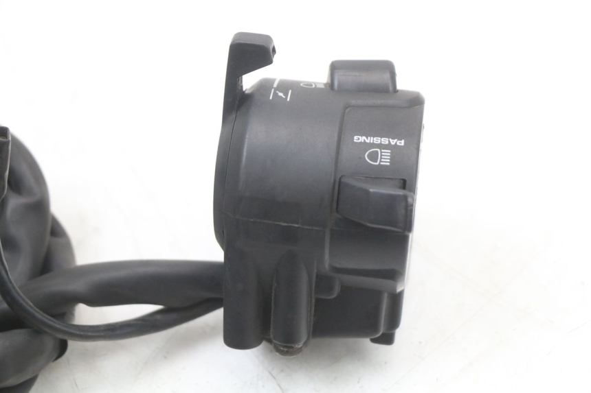 photo de LEFT HANDLEBAR SWITCH HONDA NTV DEAUVILLE 650 (1998 - 2001)