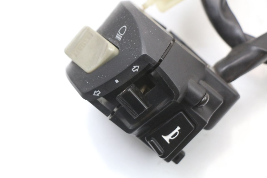 photo de LEFT HANDLEBAR SWITCH JONWAY AZTRAL 125 (2008 - 2017)