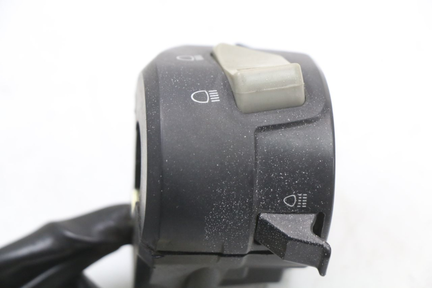 photo de LEFT HANDLEBAR SWITCH JONWAY AZTRAL 125 (2008 - 2017)