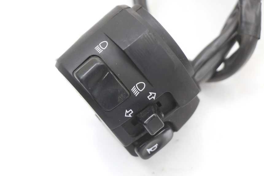 photo de LEFT SWITCH KAWASAKI NINJA 400 (2018 - 2023)