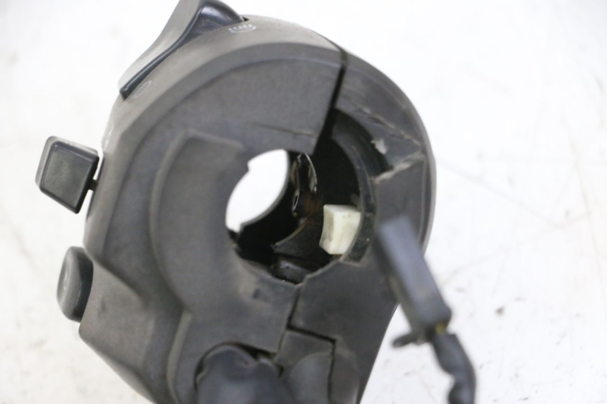 photo de LEFT SWITCH KAWASAKI ZR7 ZR-7 S 750 (1999 - 2004)