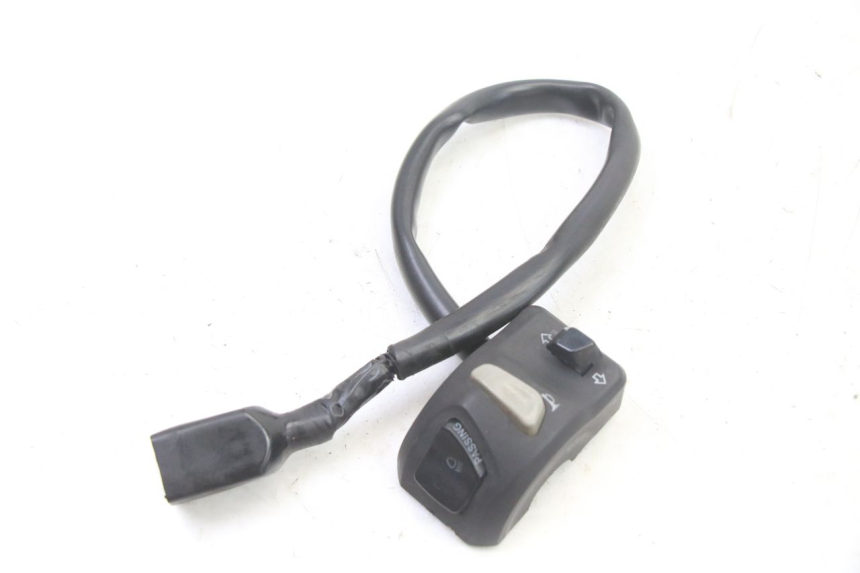 photo de LEFT SWITCH PEUGEOT KISBEE 2T 50 (2018 - 2022)