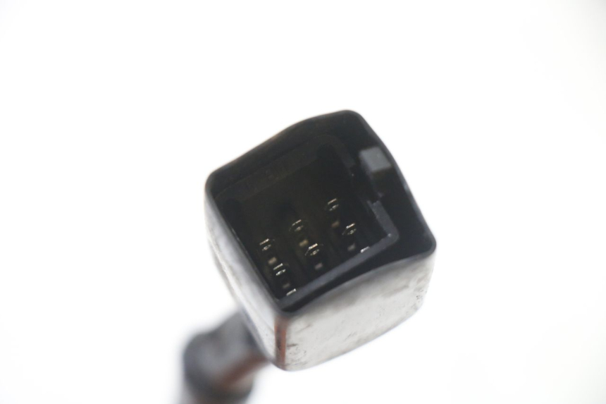 photo de LEFT SWITCH PEUGEOT KISBEE 2T 50 (2018 - 2022)