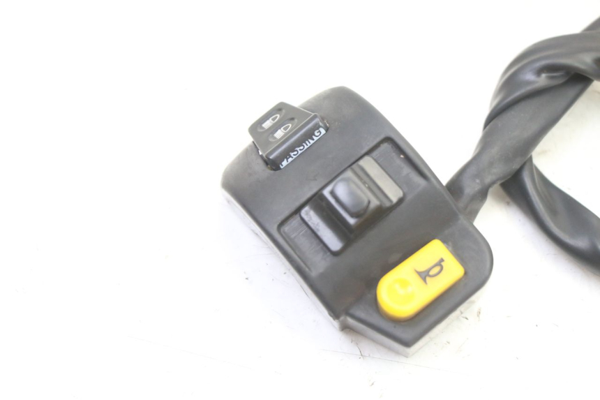 photo de LEFT HANDLEBAR SWITCH PEUGEOT KISBEE 2T 50 (2010 - 2017)