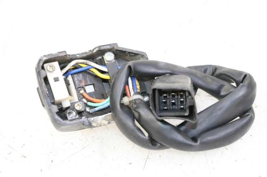 photo de LEFT HANDLEBAR SWITCH PEUGEOT KISBEE 2T 50 (2010 - 2017)