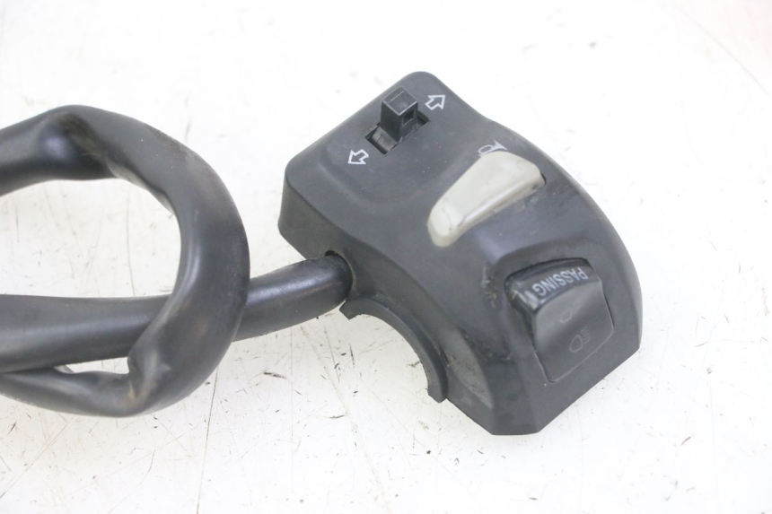 photo de LEFT HANDLEBAR SWITCH PEUGEOT KISBEE 4T 50 (2018 - 2022)