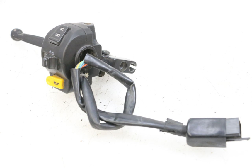 photo de LEFT HANDLEBAR SWITCH PEUGEOT KISBEE 4T 50 (2010 - 2017)