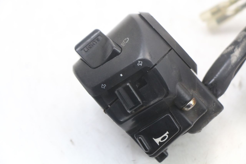 photo de LEFT HANDLEBAR SWITCH KYMCO DINK 4T 50 (2007 - 2018)