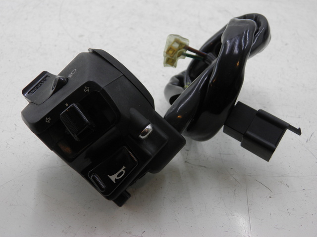 photo de LEFT SWITCH KYMCO XCITING RI ABS 500 (2010)