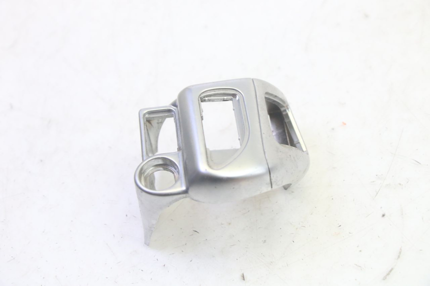 photo de LEFT SWITCH PIAGGIO MP3 HPE 350 (2018 - 2020) - Zoom on usage condition