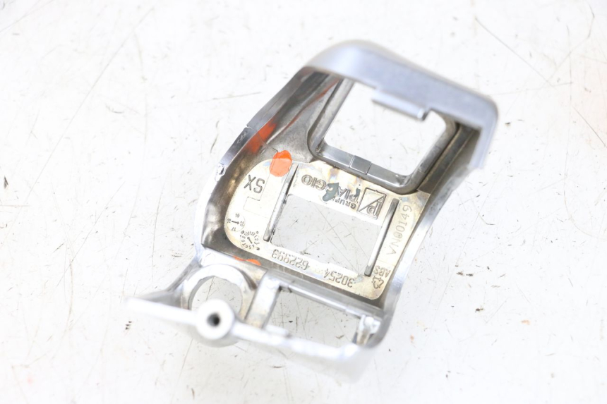 photo de LEFT SWITCH PIAGGIO MP3 HPE 300 (2019 - 2026) - Technical close-up