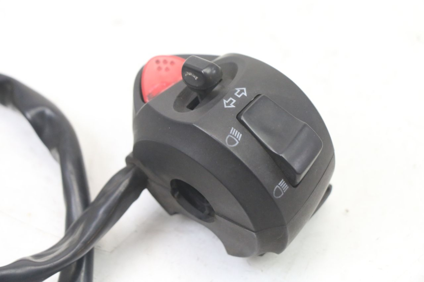 photo de LEFT HANDLEBAR SWITCH PEUGEOT CITYSTAR 125 (2011 - 2017)