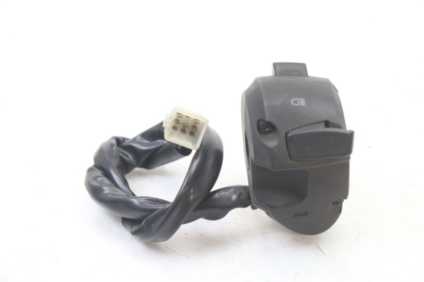 photo de LEFT HANDLEBAR SWITCH PEUGEOT CITYSTAR 125 (2011 - 2017)