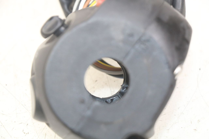 photo de LEFT HANDLEBAR SWITCH PEUGEOT CITYSTAR 2T 50 (2018 - 2021)