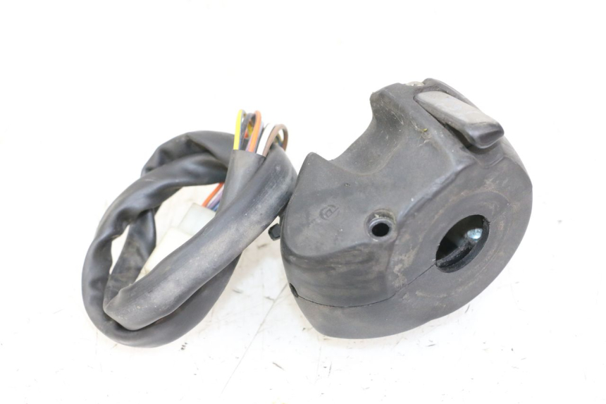 photo de LEFT HANDLEBAR SWITCH PEUGEOT CITYSTAR 50 (2013 - 2017)