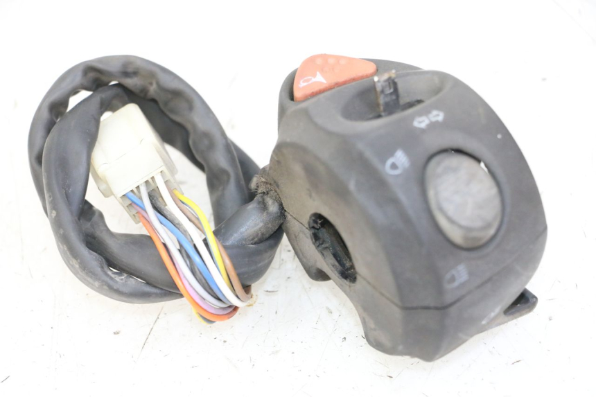 photo de LEFT HANDLEBAR SWITCH PEUGEOT CITYSTAR 50 (2013 - 2017)