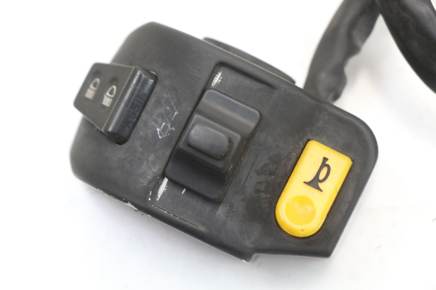 photo de LEFT HANDLEBAR SWITCH PEUGEOT KISBEE 4T 50 (2010 - 2017)