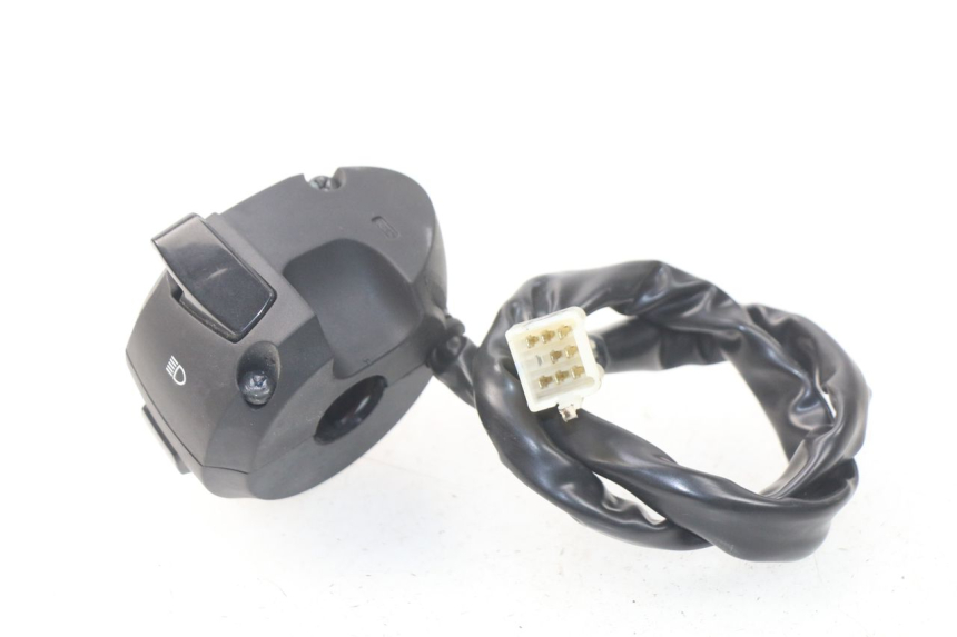 photo de LEFT SWITCH PEUGEOT METROPOLIS 400 (2017 - 2020)
