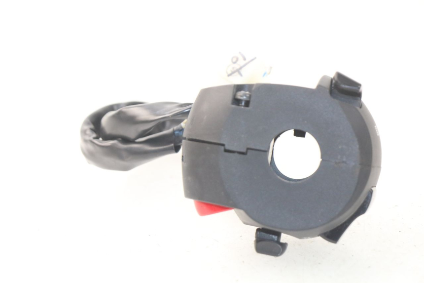 photo de LEFT SWITCH PEUGEOT METROPOLIS 400 (2017 - 2020)