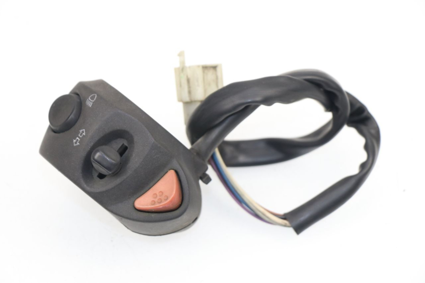 photo de LEFT HANDLEBAR SWITCH PEUGEOT SATELIS 125 (2006 - 2009)