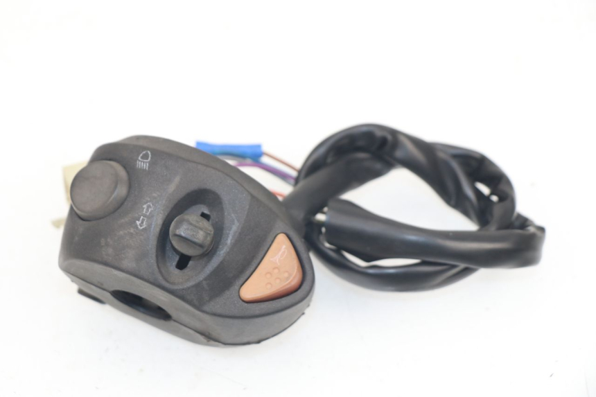 photo de LEFT HANDLEBAR SWITCH PEUGEOT SATELIS 125 (2006 - 2009)