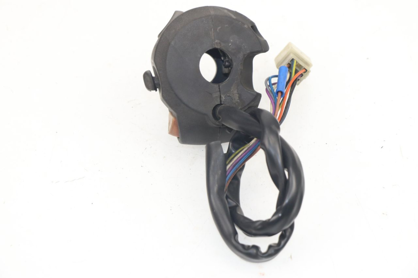 photo de LEFT HANDLEBAR SWITCH PEUGEOT SATELIS 125 (2006 - 2009)