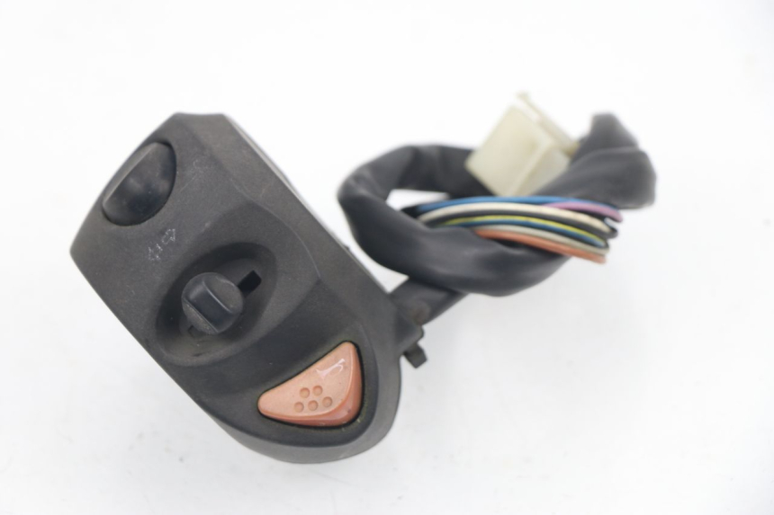 photo de LEFT HANDLEBAR SWITCH PEUGEOT SATELIS 125 (2006 - 2009)