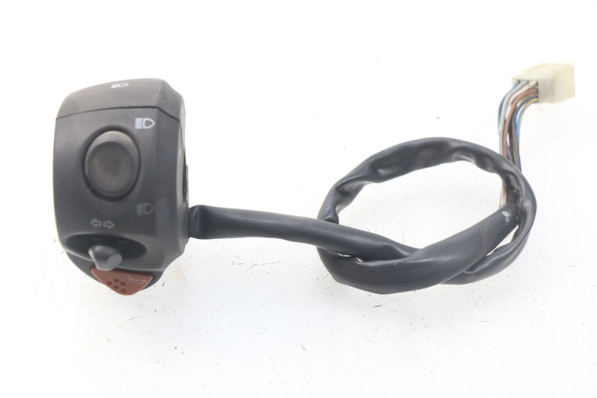 photo de LEFT HANDLEBAR SWITCH PEUGEOT SATELIS 125 (2006 - 2009)