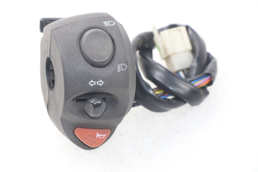 photo de LEFT HANDLEBAR SWITCH PEUGEOT SATELIS 125 (2006 - 2009)