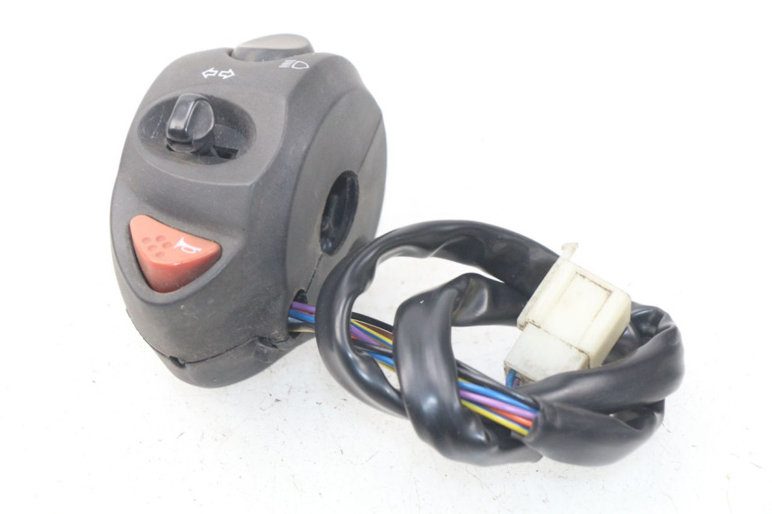 photo de LEFT HANDLEBAR SWITCH PEUGEOT SATELIS 125 (2006 - 2009)