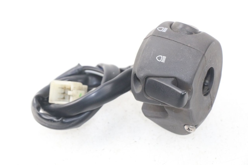 photo de LEFT HANDLEBAR SWITCH PEUGEOT SATELIS 125 (2006 - 2009)