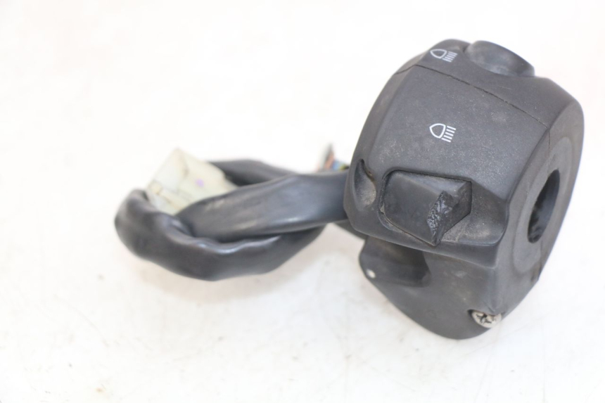 photo de LEFT HANDLEBAR SWITCH PEUGEOT SATELIS 125 (2010 - 2012)