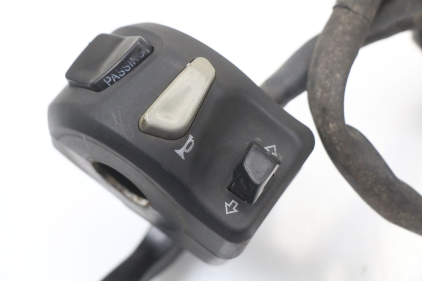 photo de LEFT SWITCH PEUGEOT STREETZONE 2T 50 (2014 - 2019)