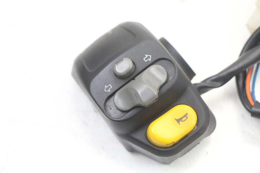 photo de LEFT HANDLEBAR SWITCH PEUGEOT TKR TREKKER FURIOUS 50 (2005 - 2014)